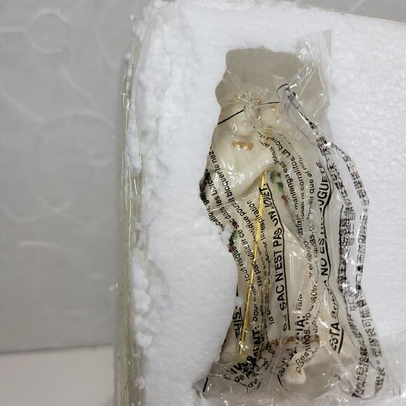 Lenox Christmas Nativity Set Ivory Porcelain 24 kt Gold Trim NEW Dead Stock 7 Pc - Picture 8 of 13